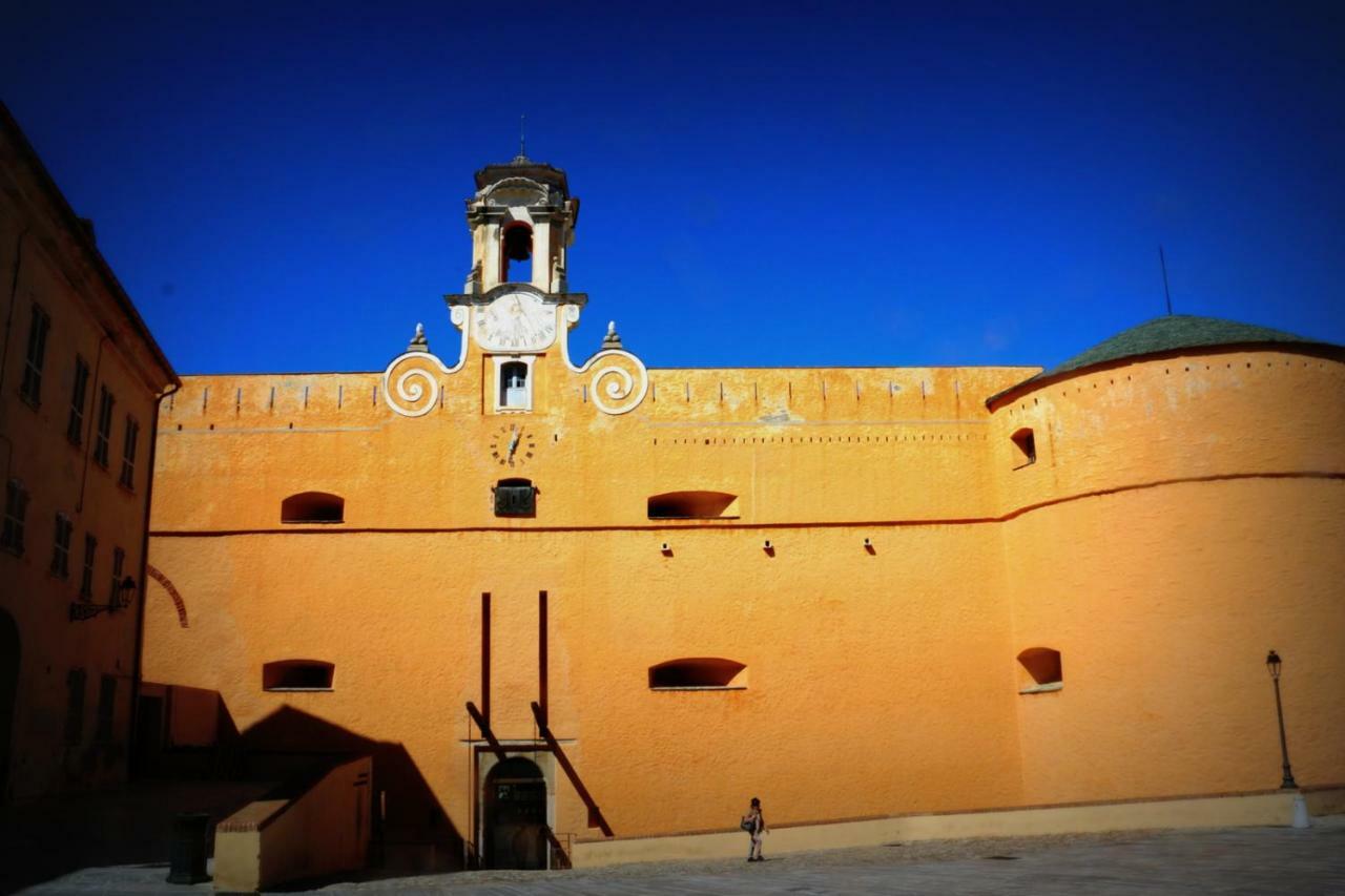 דירות בסטיה Casa Lochje Au Coeur De La Citadelle מראה חיצוני תמונה
